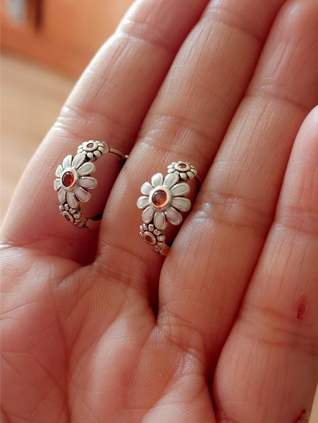 Pendientes aro margaritas plata