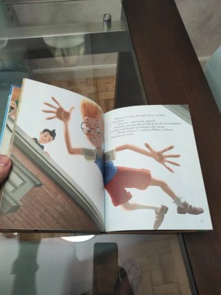 Descubriendo a los Robinsons (Clásicos Disney) (Spanish, Catalan and Basque Edition)