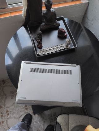 Portatil lenovo táctil 