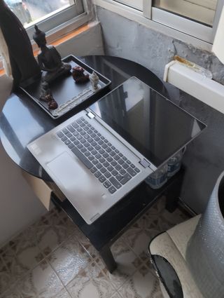 Portatil lenovo táctil 