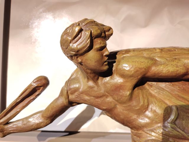 Escultura Art Deco: David. Autor Alexander Kelety