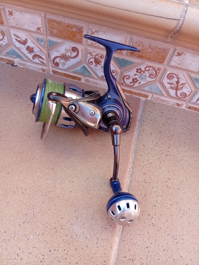 Carrete pesca daiwa saltist