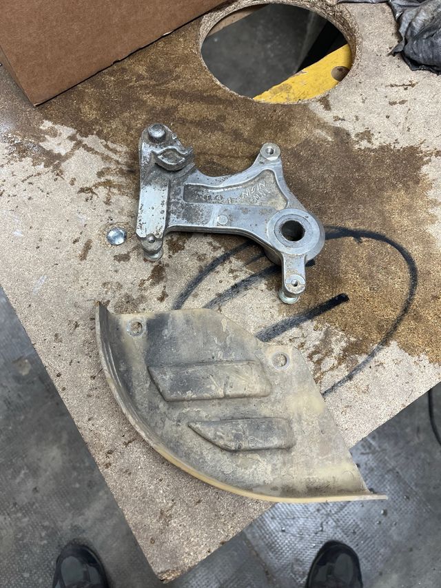 Soporte freno honda dominator 