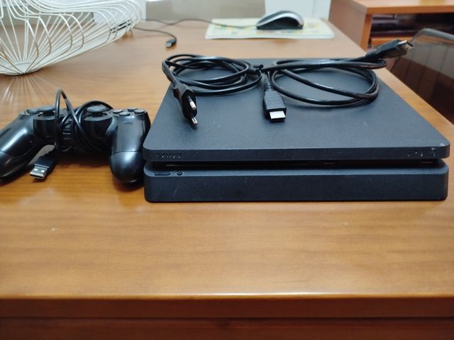 Play Station 4 Slim 1Tb