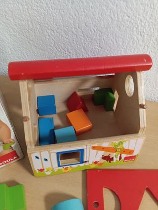 Granja con figuras encajables