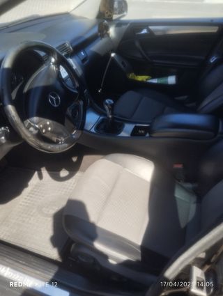Mercedes-Benz Clase C 2005