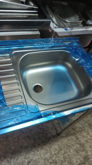 Fregadero 100x50cm a estrenar cn 
  patas inoxidab