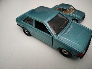 Lote Corgi 2 Ford Escort 1981