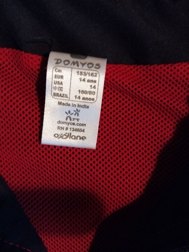 Tuta da ragazzo 13/14 anni. Rosso nero