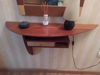 Mueble recibidor con espejo