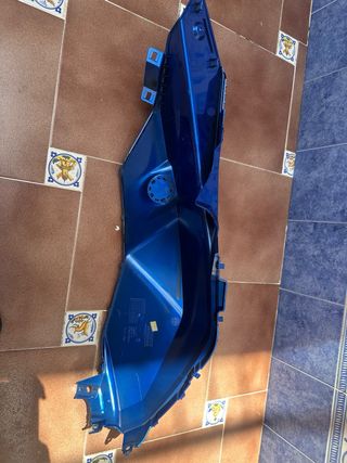 Lateral derecho F900XR