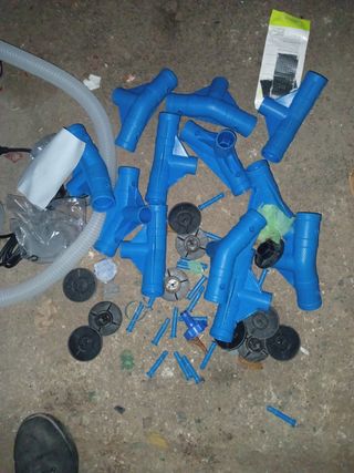 piscina con accessori