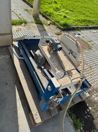 Mesa de corte por agua