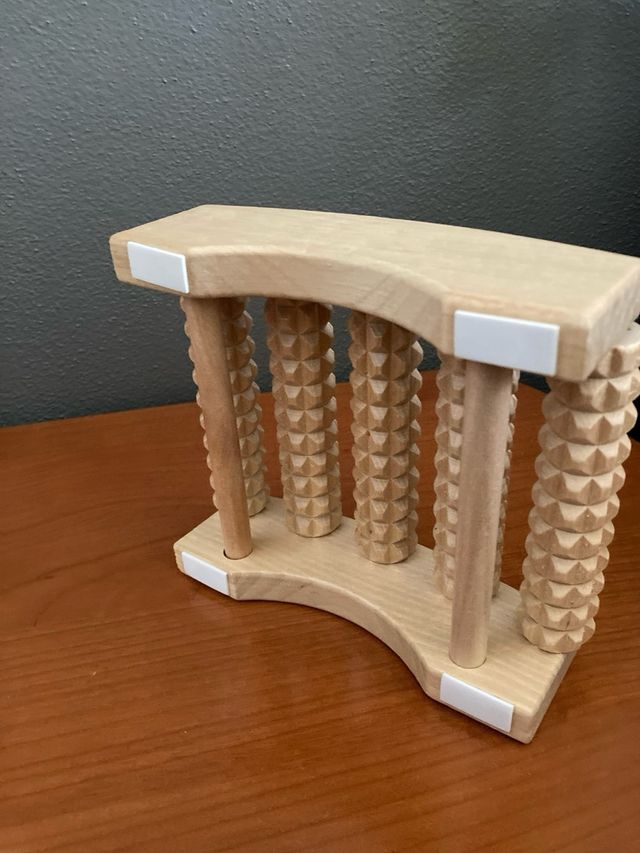 Massaggiatore plantare in legno