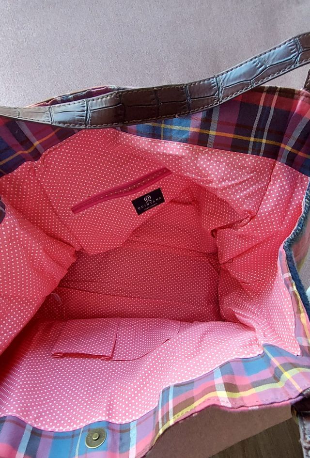 Bolso de hombro. Marca quintana compleme