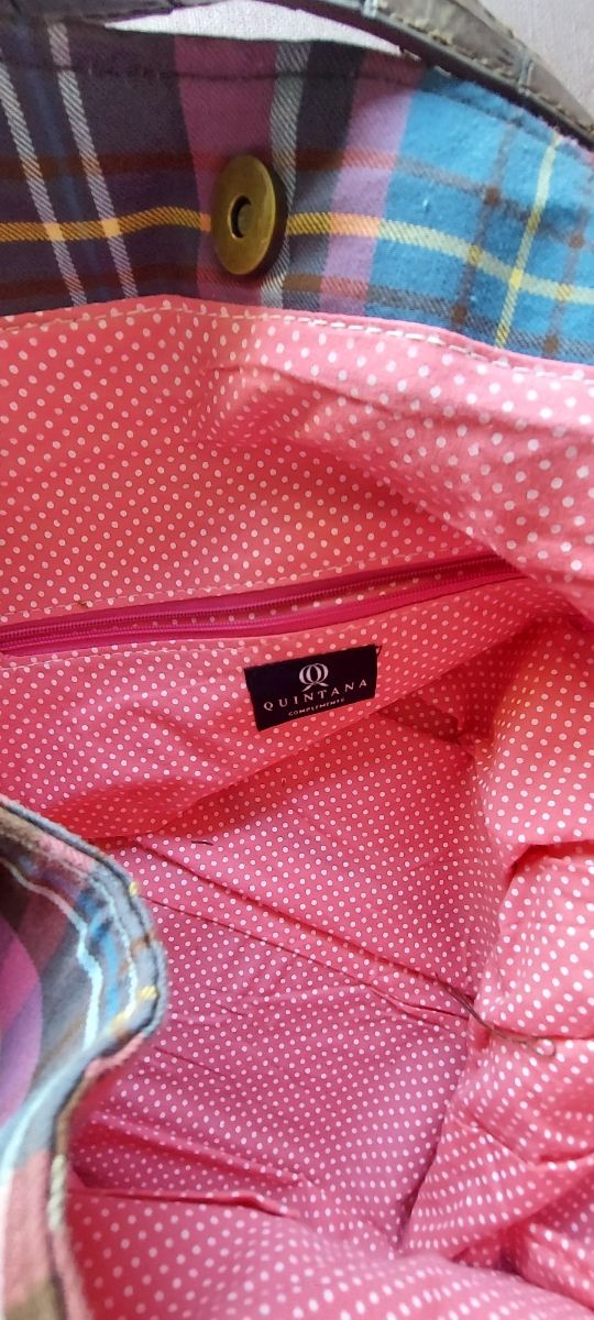 Bolso de hombro. Marca quintana compleme