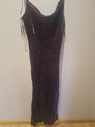 Vestido de fiesta largo.