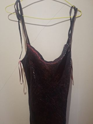 Vestido de fiesta largo.