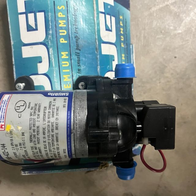 FLOJGE BOMBA DE AGUA 