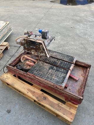 Mesa de corte por agua marca wurth