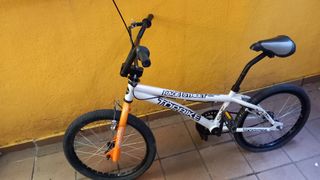 BICICLETA BMX. 