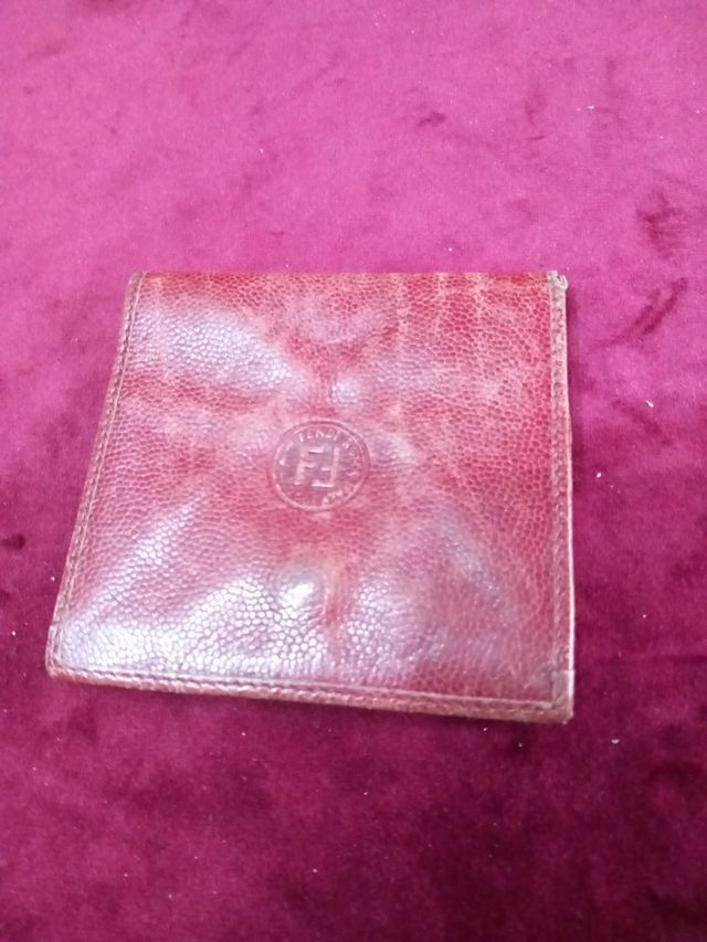 Portamonete marca Fendi in pelle vintage
