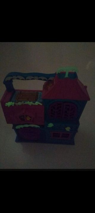 PinyPon Casa de los Fantasmas con 3 muñecos.