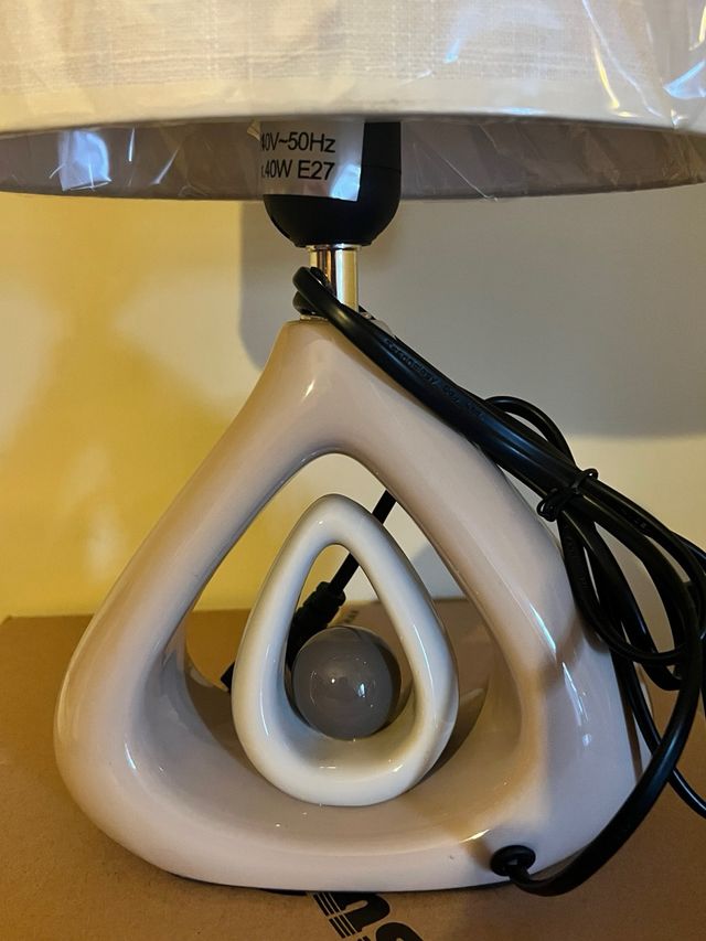 Lampada da tavolo moderna E27 Madrhélen