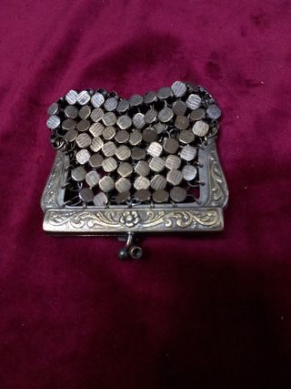 Portamonete in metallo donna anni 20