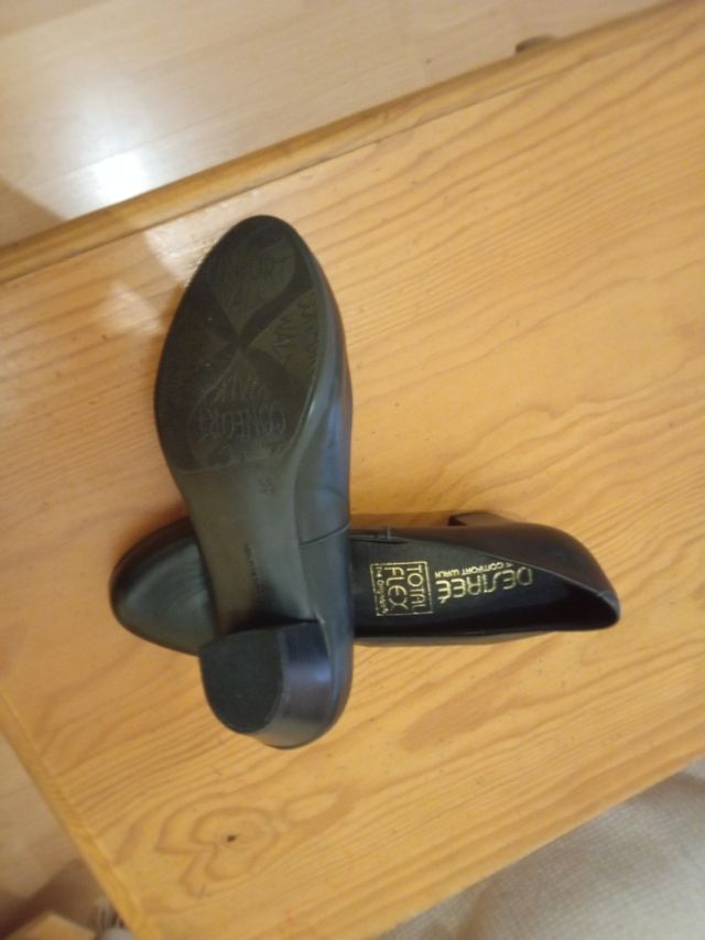 Zapato de piel