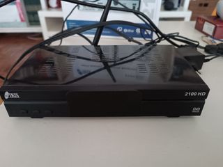 Receptor satélite IRIS 2100 HD