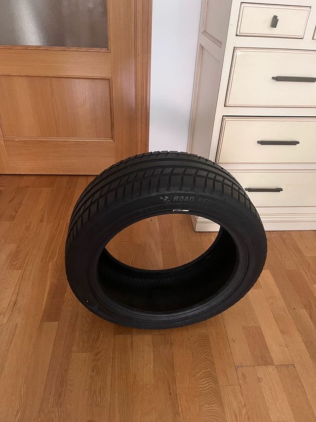 Rueda Road Performance Nueva 215/45 R16 90V