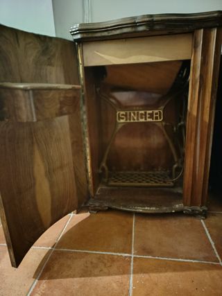 Maquina Antigua de coser Singer