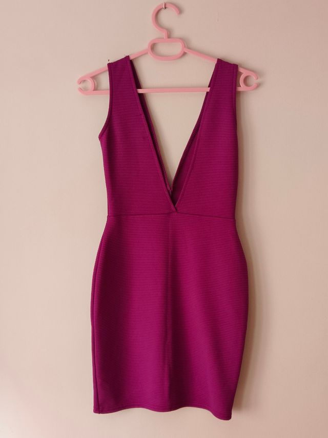 Vestido ajustado morado