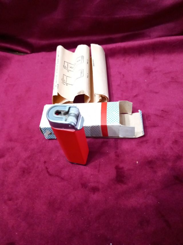 Accendino vintage vecchia URSS