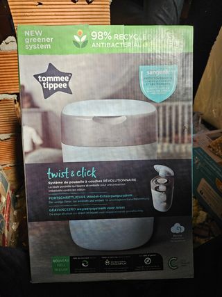 Papelera pañales tomee tippee