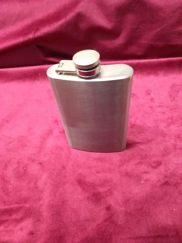 Fiaschetta in acciaio per liquore