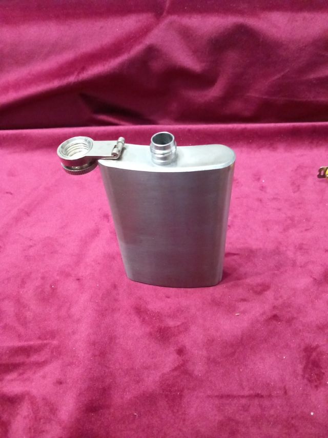 Fiaschetta in acciaio per liquore