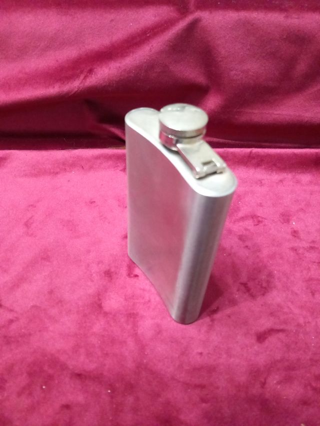 Fiaschetta in acciaio per liquore