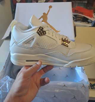 Jordan 4 Metallic And Gold 43