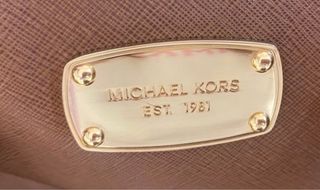 Satchel Michael Kors marrón