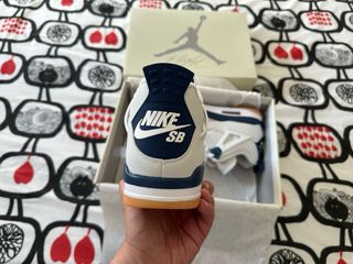 Jordan 4 Retro SB 'Navy' 43 EU