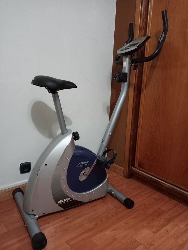 Bicicleta estática BH Astra