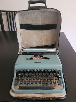 Olivetti Pluma 22 - antiguedad