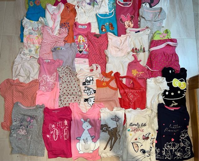 Lote de 39 camisetas de manga curta para meninas de 86 a 92 cm