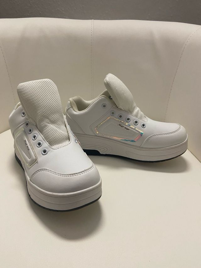 Zapatillas CON RUEDA