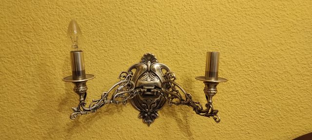 Dos apliques de pared