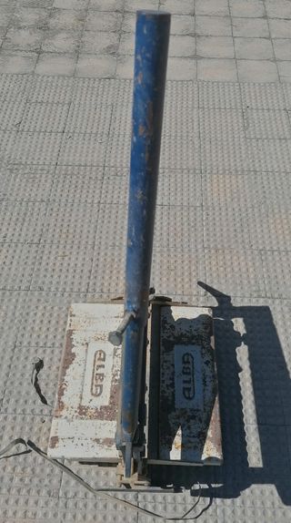 Guillotina de corte de ladrillos marca Alba