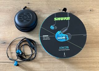 Auriculares Shure AONIC215
