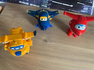 Super Wings transformables